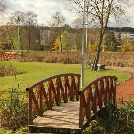 Warmzy Near Park With Free Parking