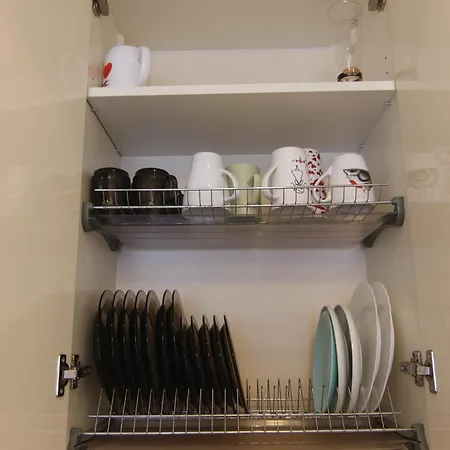 아파트 Warmzy Near Park With Free Parking