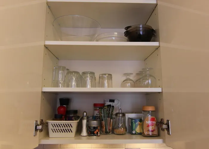 Warmzy Near Park With Free Parking *