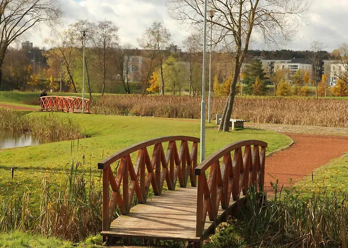 Warmzy Near Park With Free Parking